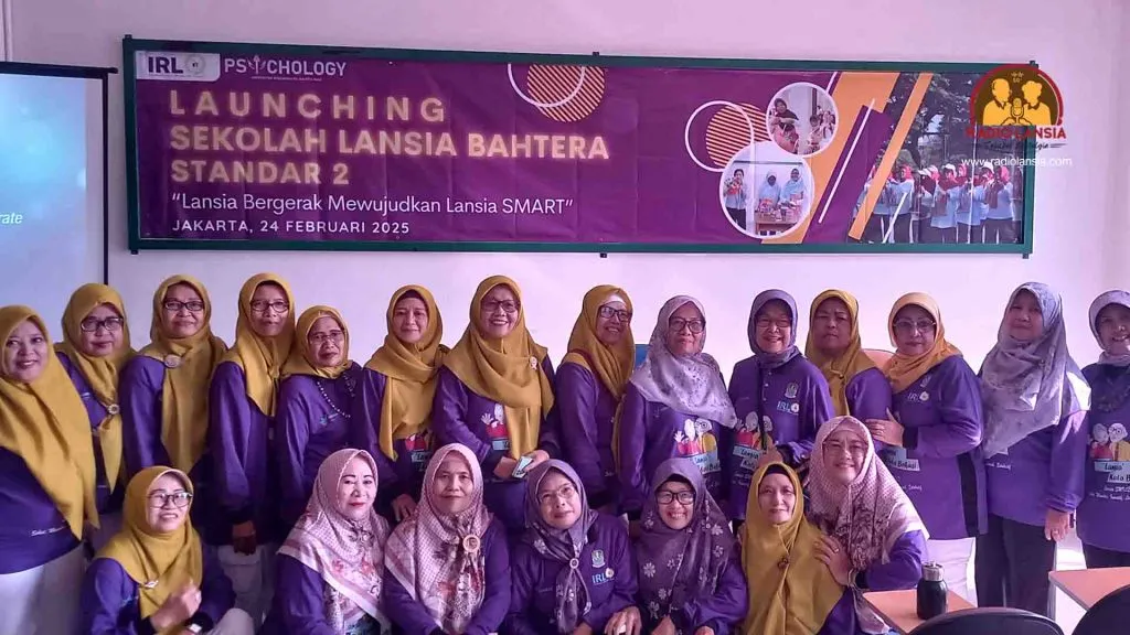 Menolak Tua! Lansia Berjaya di Sekolah Bahtera Ubhara Jaya