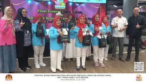 Gak Cuma Sekolah, Selantang CERIA Punya Suara Emas Bikin Pangling