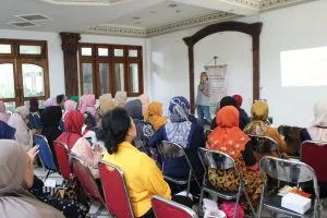 Warga Senior Bintaro…
